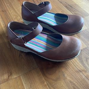 Dansko women shoes